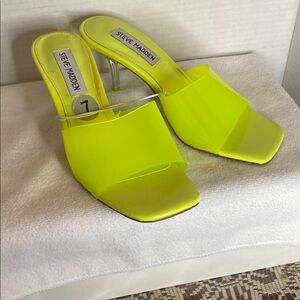 Steve Madden Yellow Heels Modern Minimalist Design